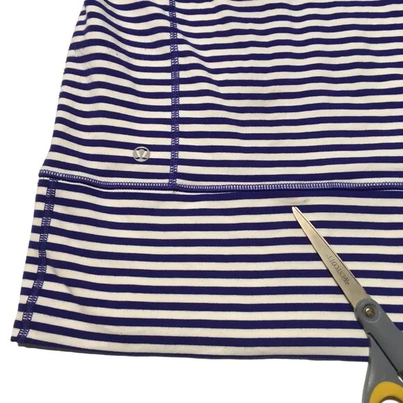 Lululemon In Stride Jacket Pigment Blue White Narrow Bold Stripe Women Size 4 - Picture 13 of 16